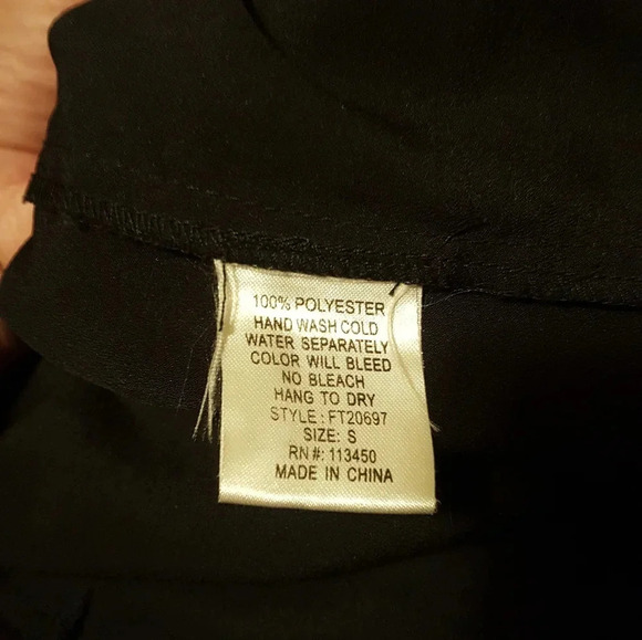 Foreign Exchange black ruffle front top - Picture 6 of 7